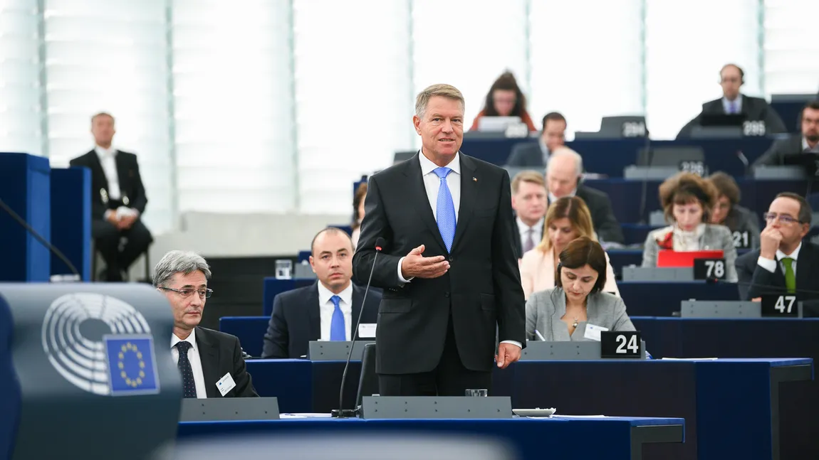 Iohannis: E extrem de neobişnuit ca PE să voteze o rezoluţie cu doar o lună înainte de preşedinţia română a Consiliului UE