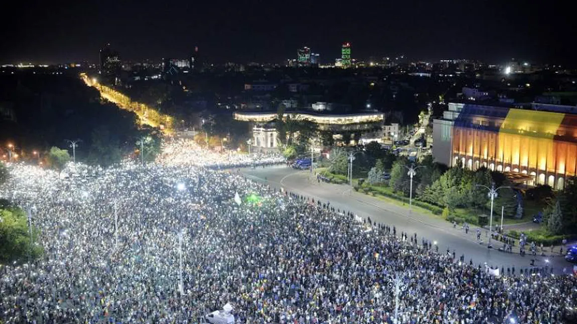 Jurnalistul francez care a scris că Germania este în spatele protestelor din Piaţa Victoriei a primit interdicţie pe 5 ani în România