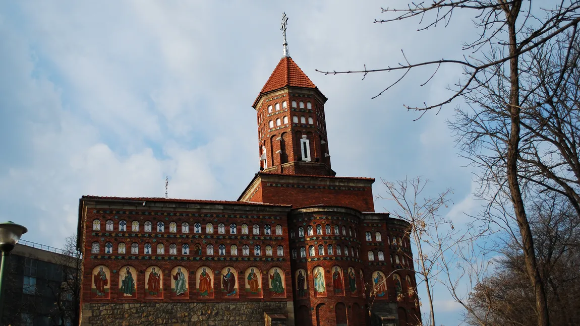 BUCUREŞTI - CENTENAR: Biserica Cuţitul de Argint