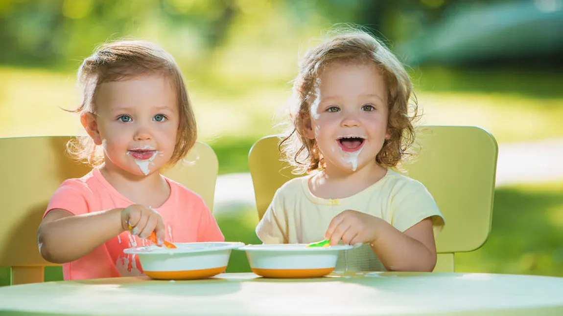 Ce şi cât trebuie să mănânce zilnic un copil de 1-3 ani