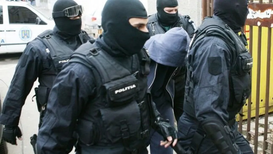 Bărbatul care ar fi anunţat că a amplasat bombe cu gaz sarin în Bucureşti, depistat la Ploieşti şi arestat preventiv