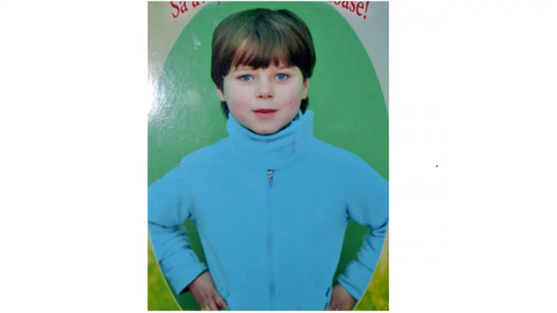 Fetiţă de 7 ani, căutată de Poliţie. Părinţii au alertat autorităţile după 3 zile şi spun că a plecat cu un cunoscut