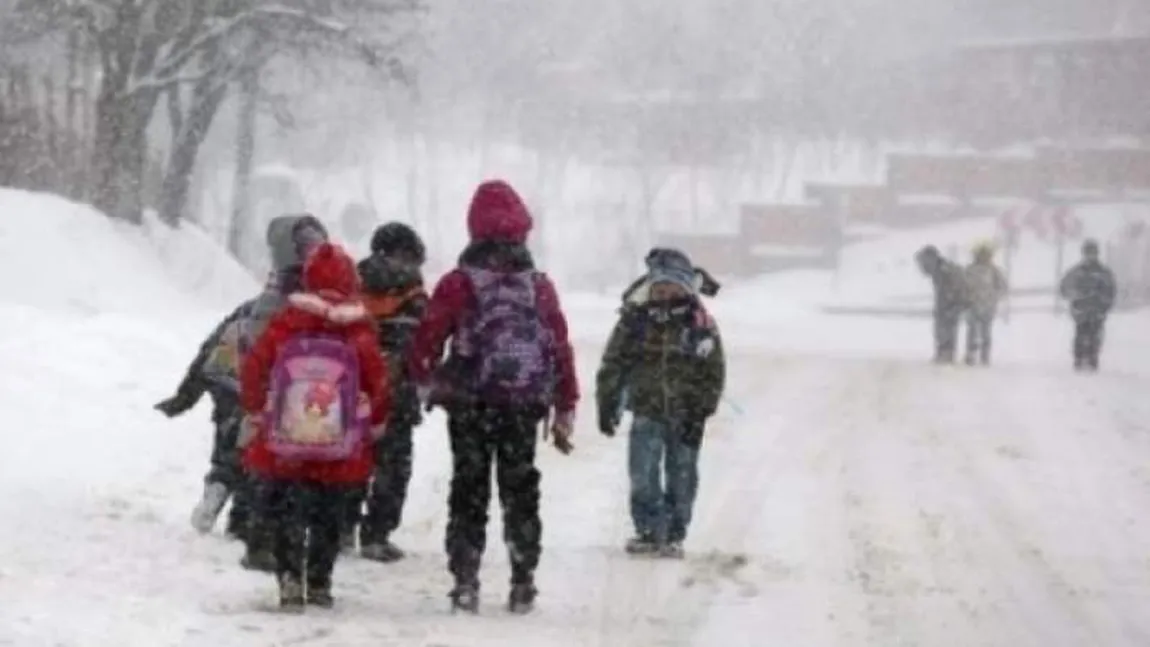 Şcoli închise din cauza vremii. Care sunt unităţile şcolare unde nu se fac ore