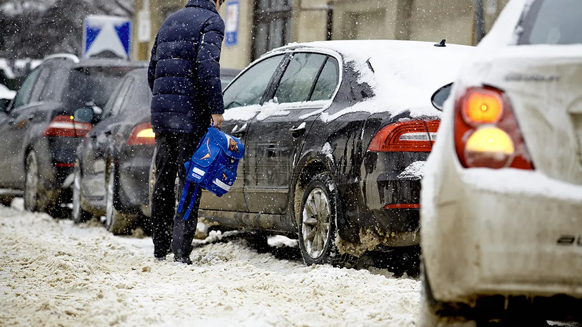 Greşeala SIMPLĂ pe care o fac şoferii când pornesc motorul în sezonul rece. UITE cum o poţi EVITA