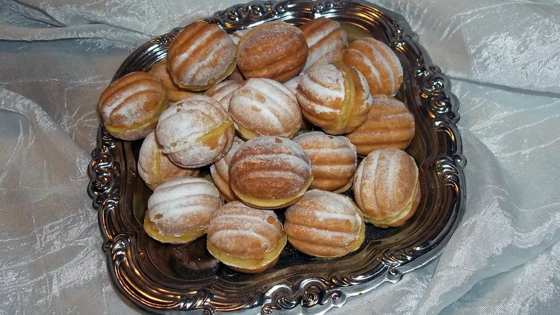 Nucile copilăriei, un desert delicios