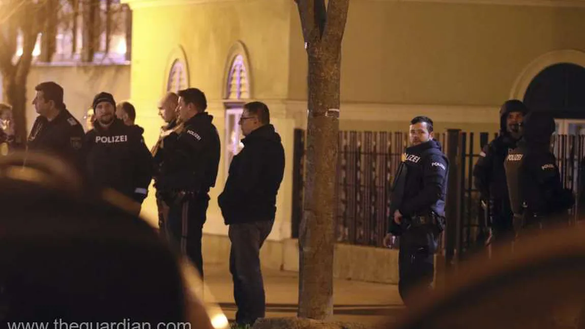 Cinci călugări, răniţi într-un atac la o biserică din Viena