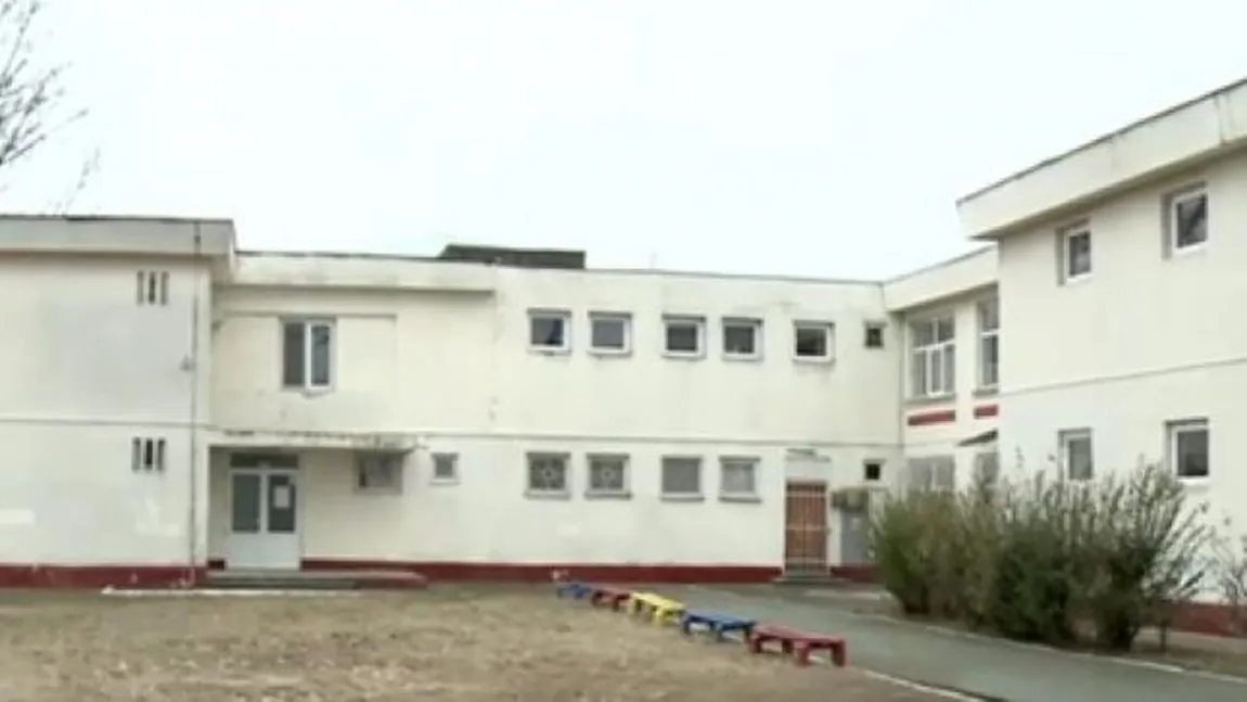 Educatoarea din Focşani reclamată că ar fi agresat un copil de 3 ani, cercetată de poliţiştii de la Investigaţii Criminale