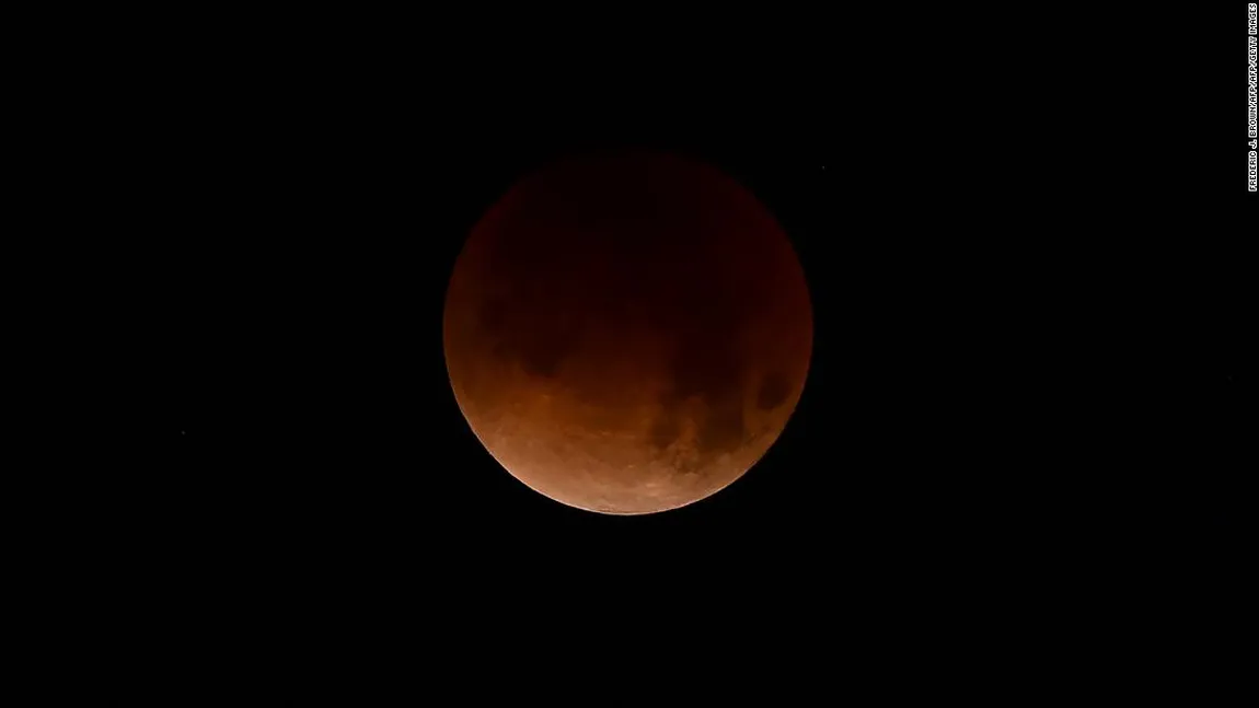 Super Luna sângerie lupului. Nu mai puţin de cinci eclipse vom avea în 2019