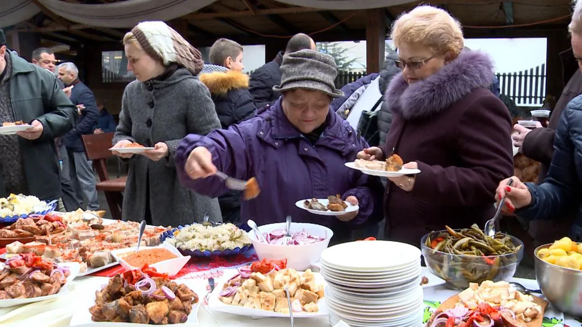 Mâncăm enorm de Sărbătorile de iarnă. Câte kilograme se iau în medie de Craciun şi de Revelion