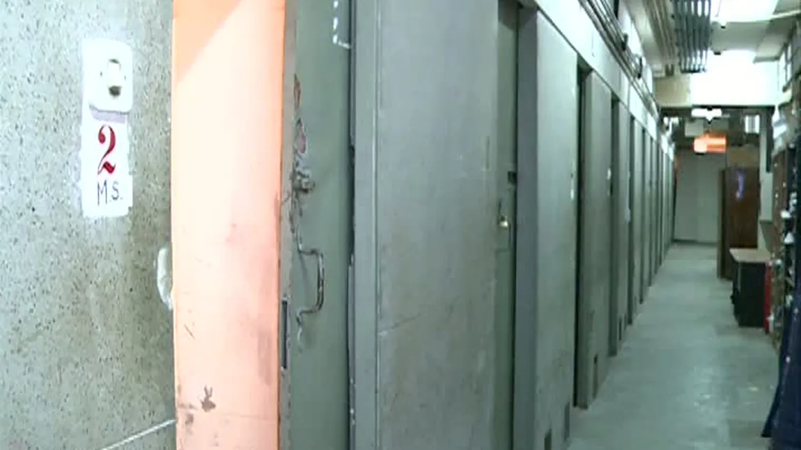 EXCLUSIV. Catacombele Securităţii de la Ministerul de Interne. Imagini nedifuzate până acum cu celulele morţii VIDEO
