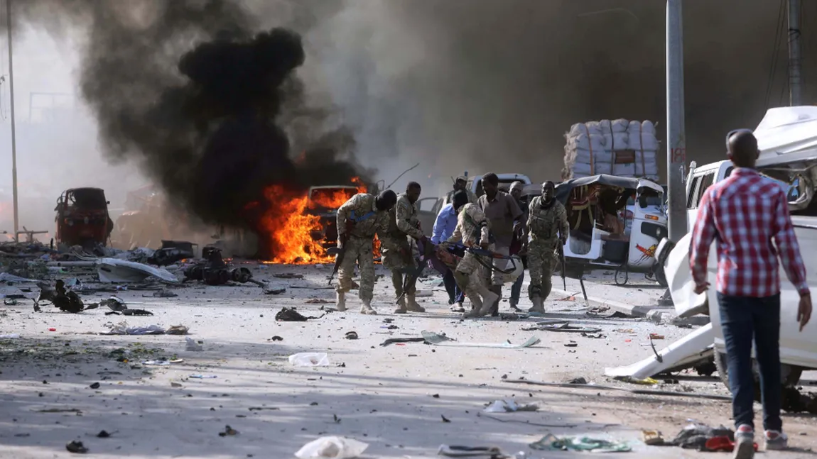 Atentat asupra primăriei din Mogadiscio, soldat cu cel puţin şase morţi