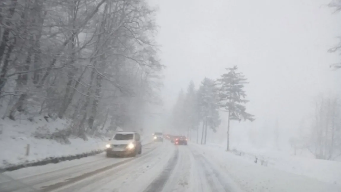 COD GALBEN de fenomene meteo periculoase în următoarele ore. Ninsori abundente, viscol şi polei