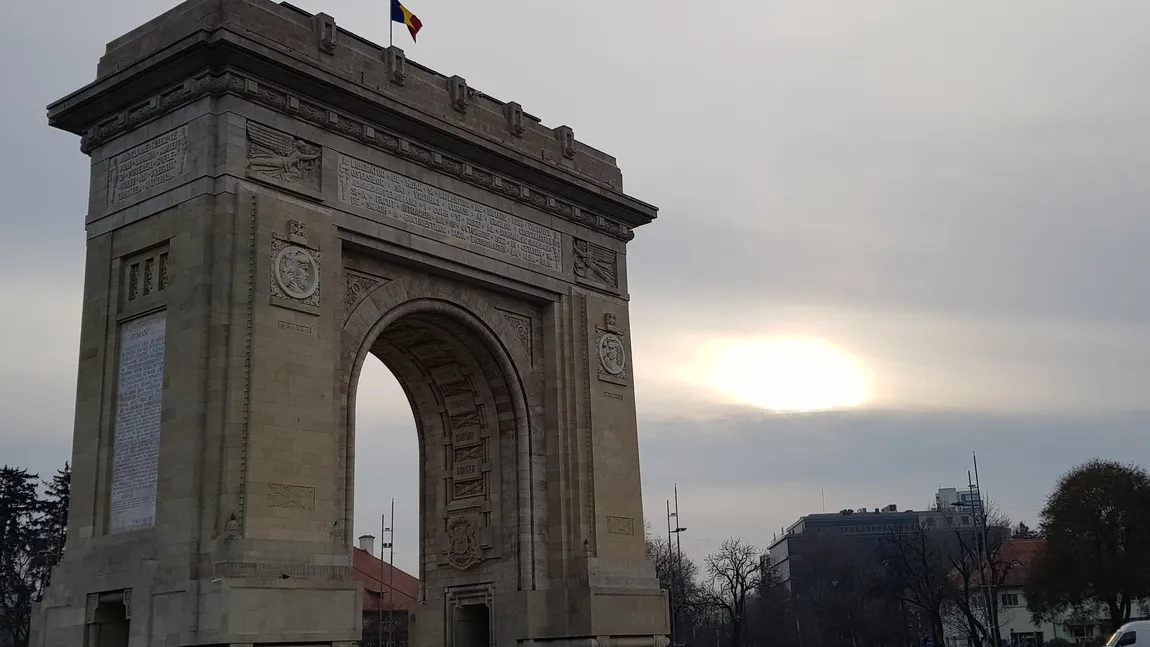 Arcul de Triumf poate fi vizitat joi, sâmbătă şi duminică. Traficul pe banda adiacentă monumentului, restricţionat