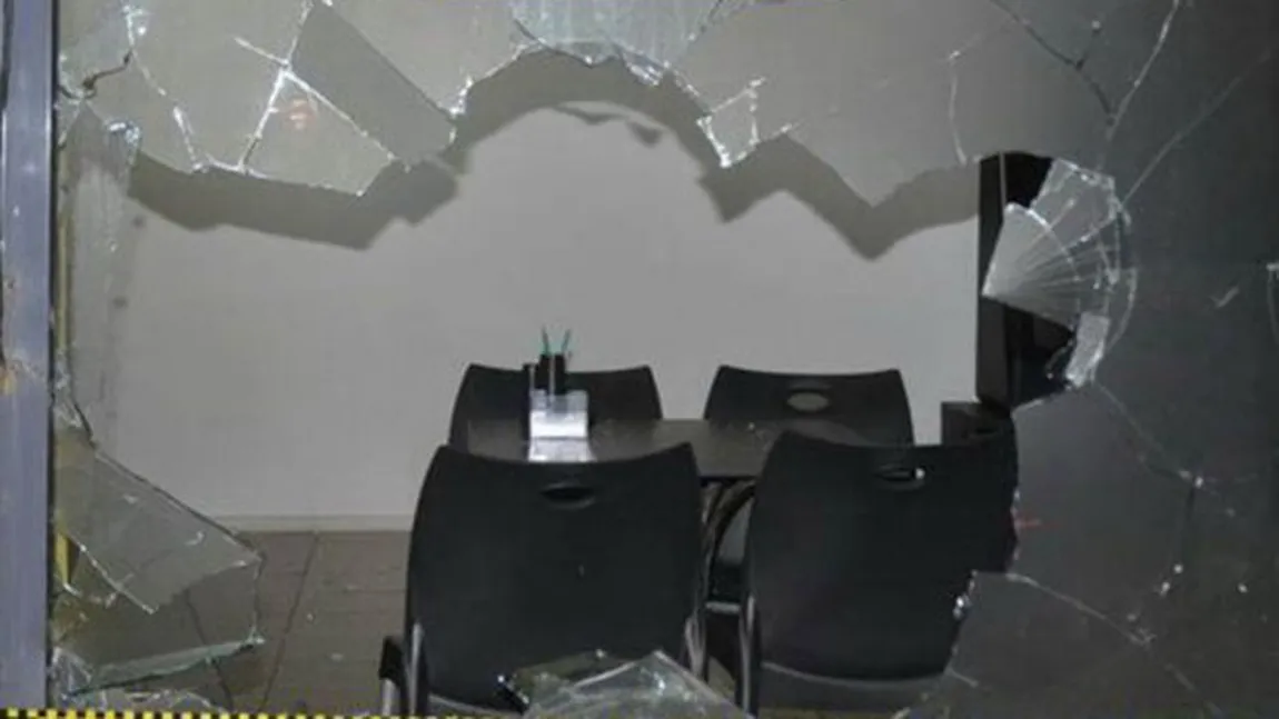Jaf la o primărie din Arad. Hoţii au fugit cu un seif cu 12.000 lei