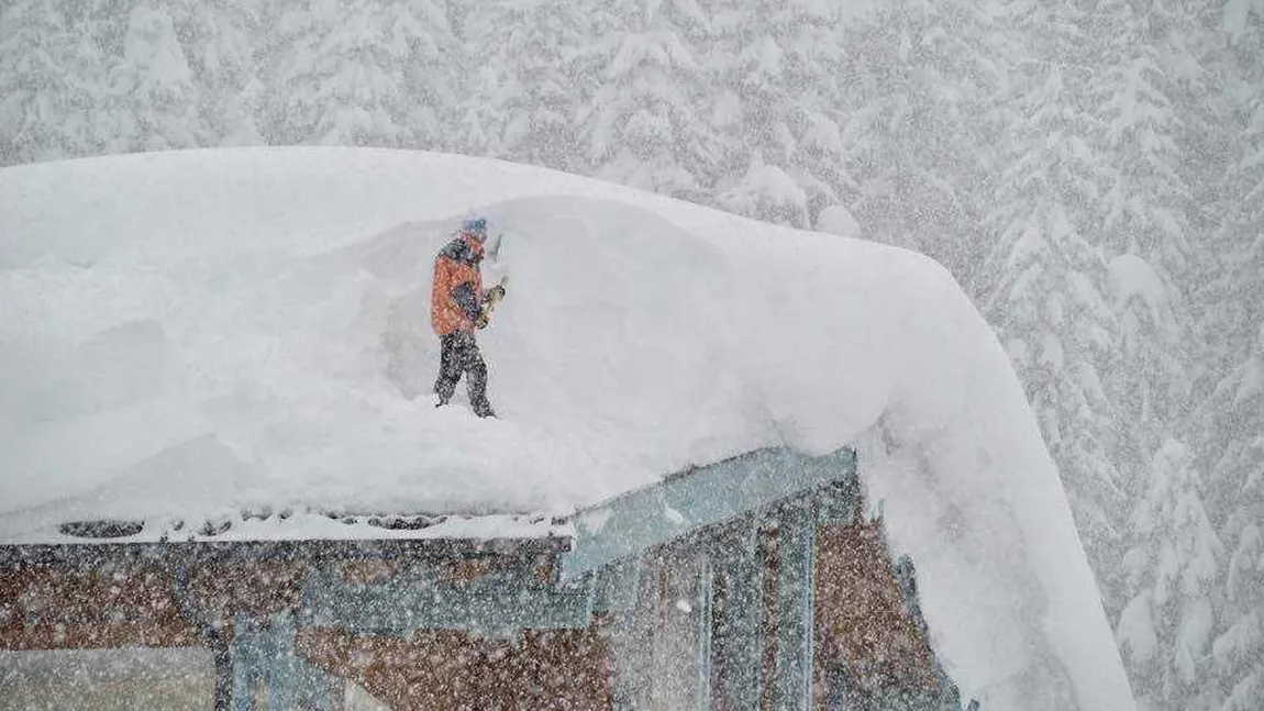 Iarna face ravagii în Austria. Avalanşele şi căderile masive de zăpadă au provocat cinci morţi, iar două persoane sunt dispărute
