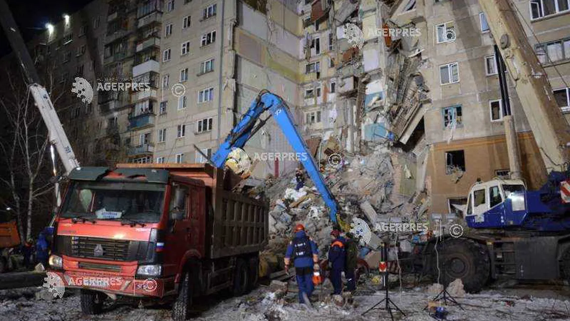 Minune de Anul Nou: un bebeluş  de zece luni a scăpat cu viaţă după ce blocul în care se afla a explodat