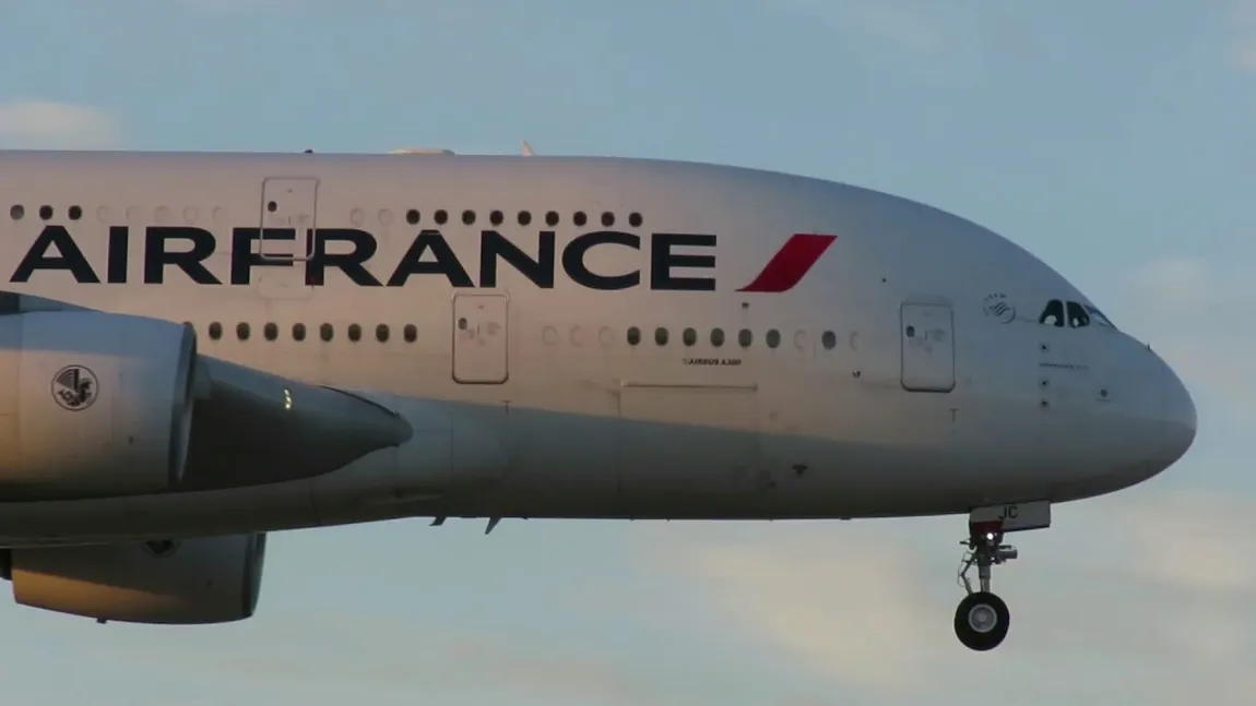 Aterizare de urgenţă pe Aeroportul Henri Coandă