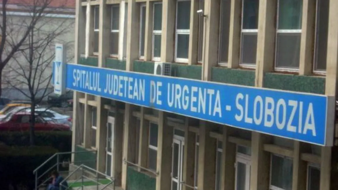 Soţul unei femei care a murit în urma gripei a reclamat că ea s-a prezentat la spital de două ori, dar a fost trimisă acasă