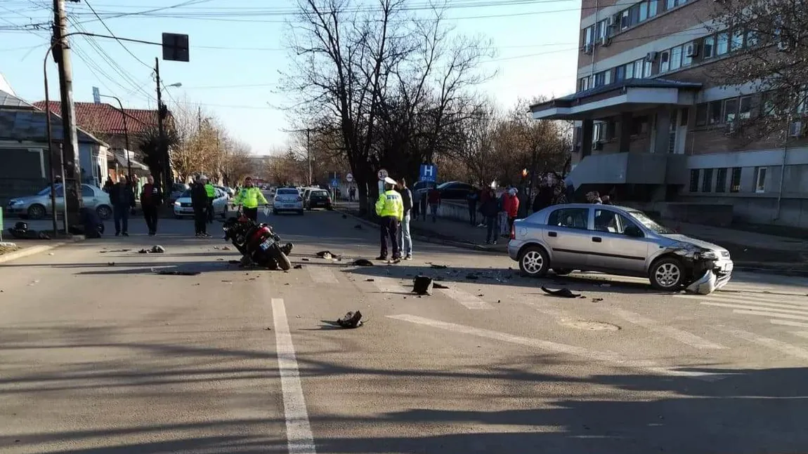Accident grav în Roşiorii de Vede: Un tânăr motociclist a intrat în comă profundă după ce a fost lovit de o maşină