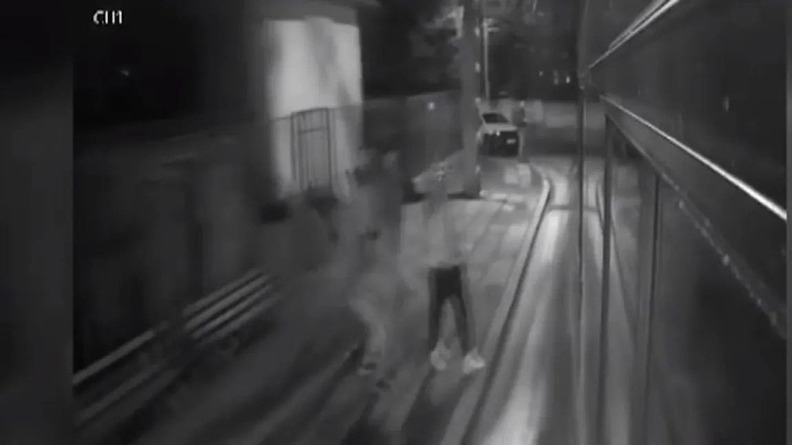 Autobuz atacat cu pietre în Constanţa. O persoană a fost rănită - VIDEO