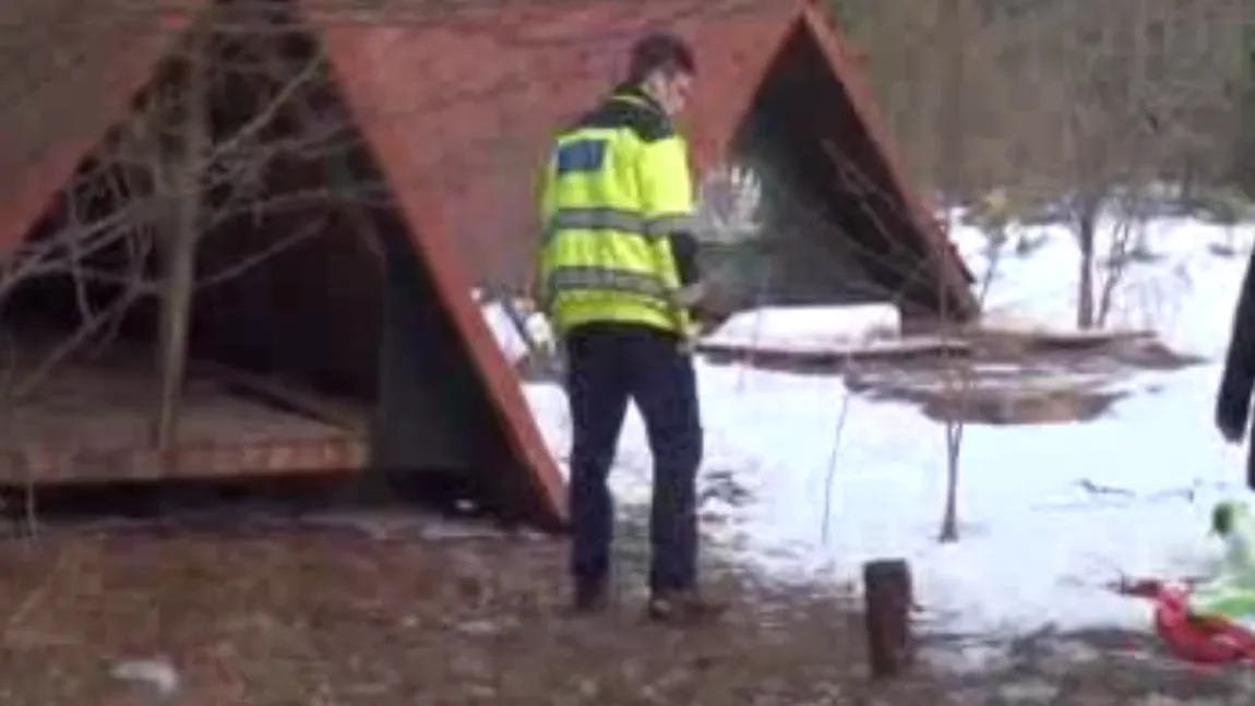 Tragedie în judeţul Suceava. Un om a murit, după ce s-a prăbuşit casa peste el