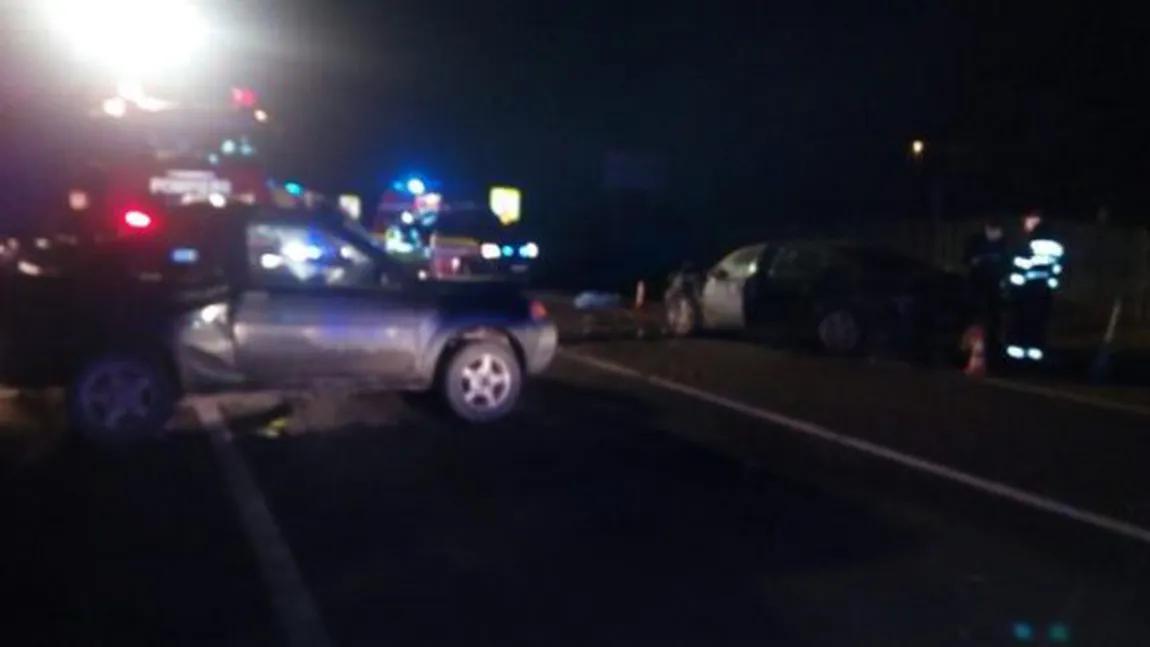 Cinci persoane, între care două fetiţe şi o gravidă, rănite într-un accident pe DN66. Victimele mergeau la mănăstire