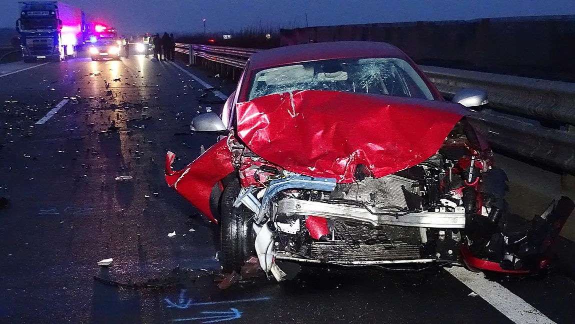 Accident cu români în Ungaria, provocat de o maşină care mergea pe contrasens