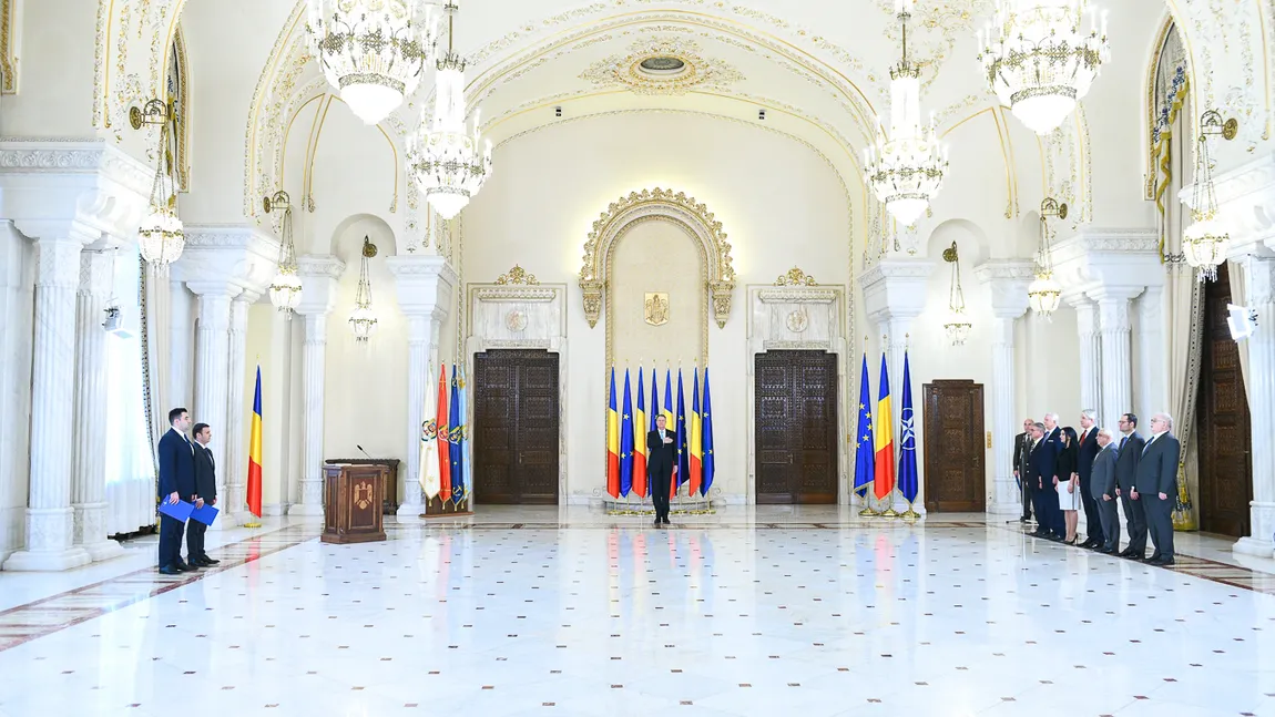 Răzvan Cuc şi Daniel Suciu au depus jurământul în faţa lui Iohannis. Viorica Dăncilă a lipsit de la ceremonia de la Cotroceni