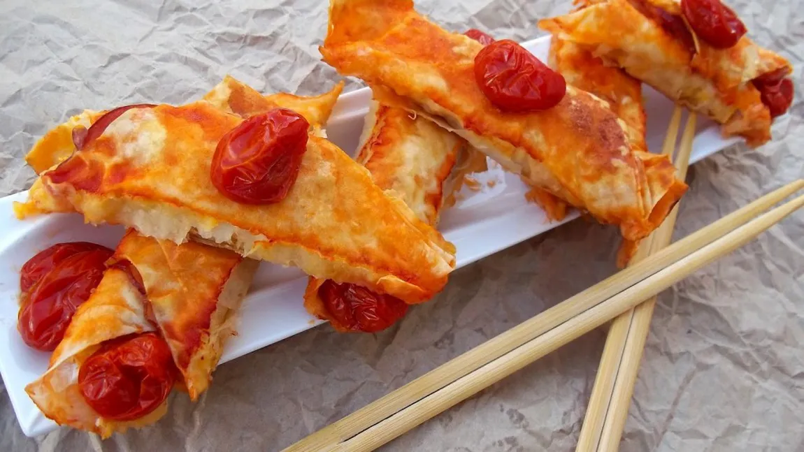 Rulouri pizza din foi Yufka