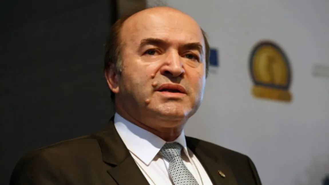 Tudorel Toader: Candidatul pentru funcţia de procuror-şef european nu are nevoie de susţinerea guvernului