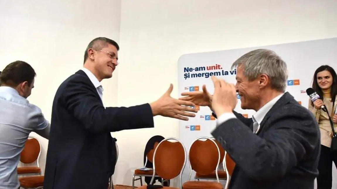 Dan Barna şi Dacian Cioloş anunţă că structurile de conducere ale USR şi PLUS au votat pentru continuarea alianţei