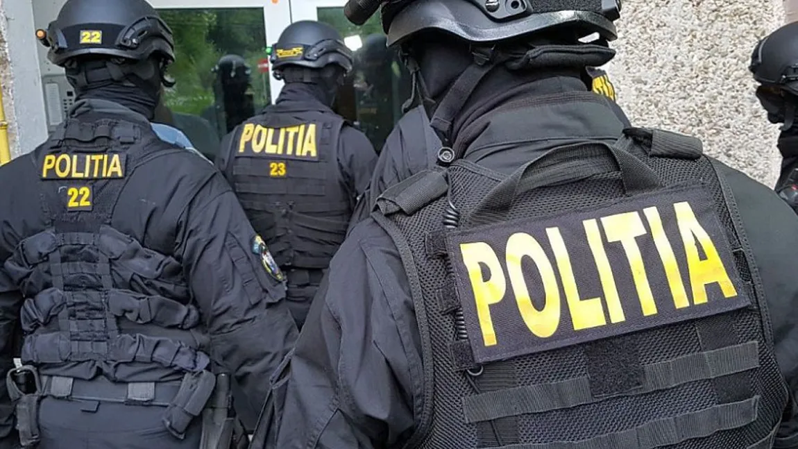Percheziţii în Capitală şi alte trei judeţe, într-un dosar de contrabandă cu ţigări