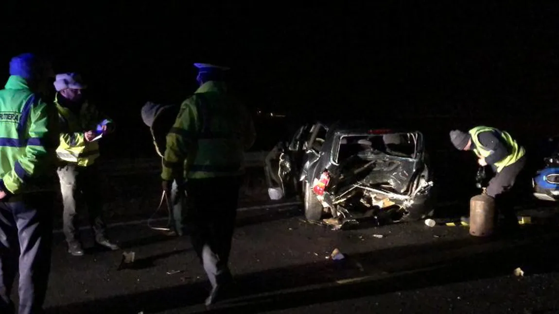 Accident în Teleorman. DOI MORŢI după ce două maşini şi un TIR s-au ciocnit
