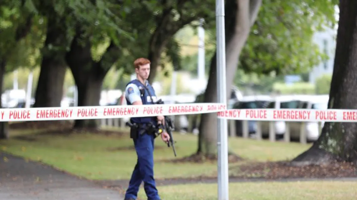 Unul dintre atacatorii din Noua Zeelandă este un extremist de dreapta australian. S-a filmat în timpul ce ataca la una dintre moschei