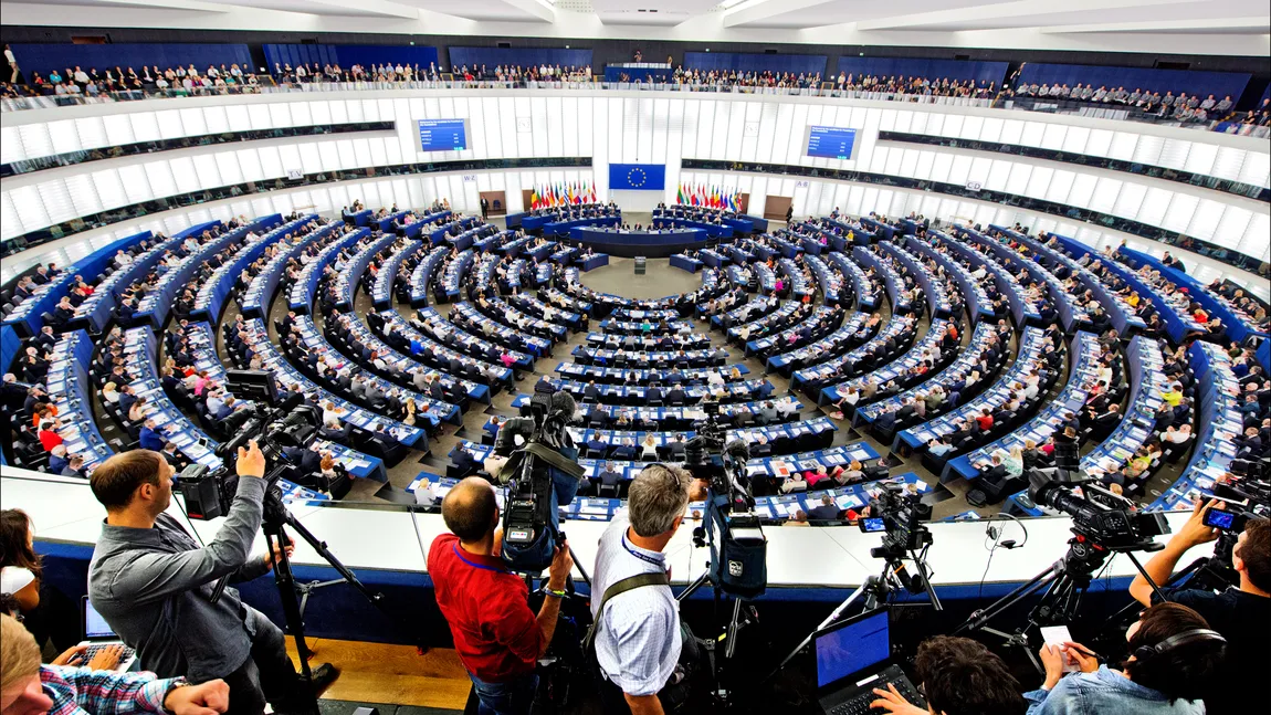 Parlamentul European va dezbate luni situaţia statului de drept din România
