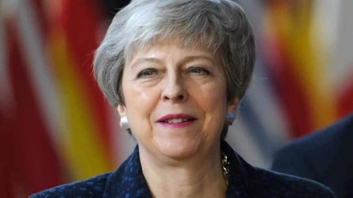 Brexit: Theresa May acceptă cele două scenarii privind amânarea ieşirii Marii Britanii din UE