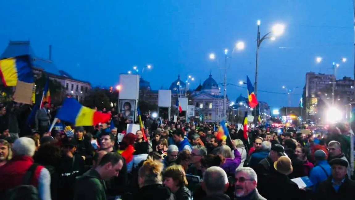 Protest în Bucureşti împotriva coaliţiei PSD-ALDE. Se cere demisia Guvernului Dăncilă: 
