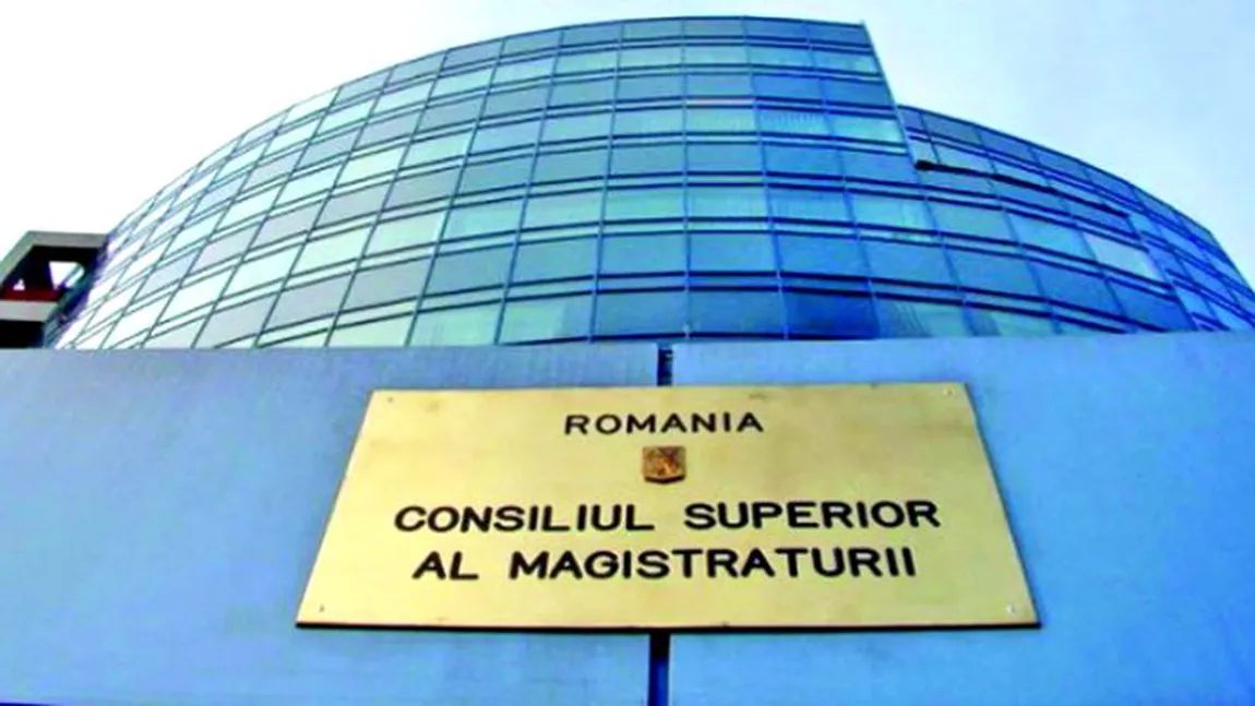 CSM răspunde CCR privind completurile specializate FOTO