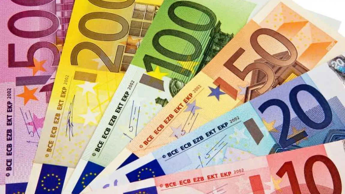 Se dau bani de la stat, 3000 de euro pe an. Câţi români beneficiază de ajutor şi până când se mai depun cereri