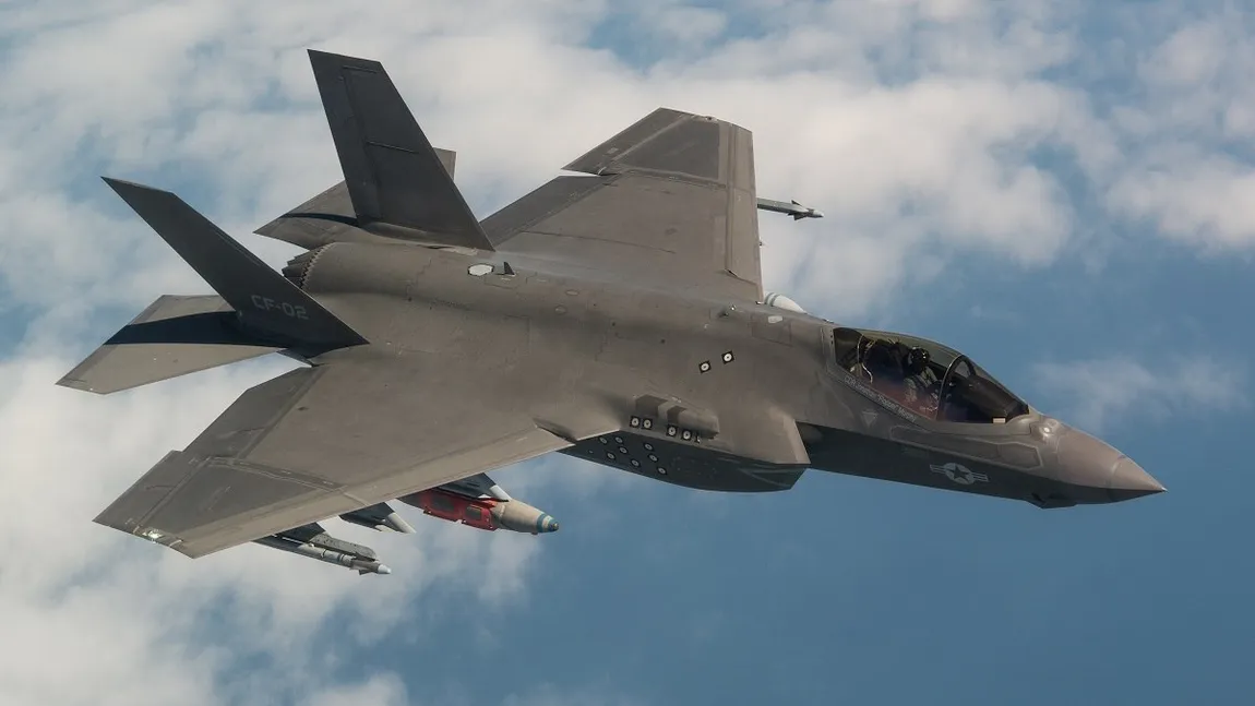 Pentagonul anunţă că a suspendat livrările de avioane de vânătoare invizibile F-35