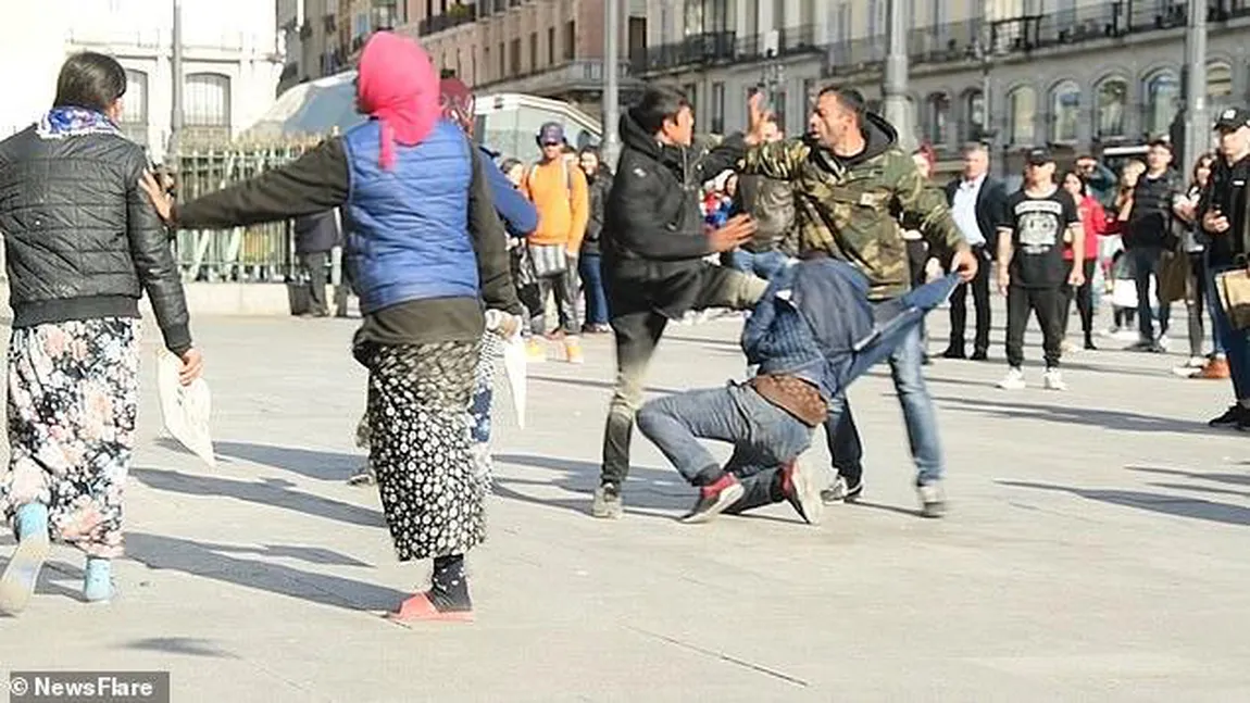 Bătaie între ţiganii români, la Madrid. Poliţia a intervenit în forţă VIDEO