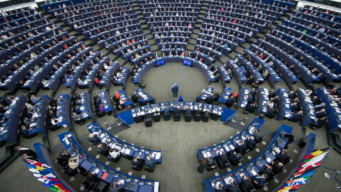 Parlamentul European şi-a început noua legislatură. Eurodeputaţii lui Farage s-au întors cu spatele în timpul imnului Oda Bucuriei