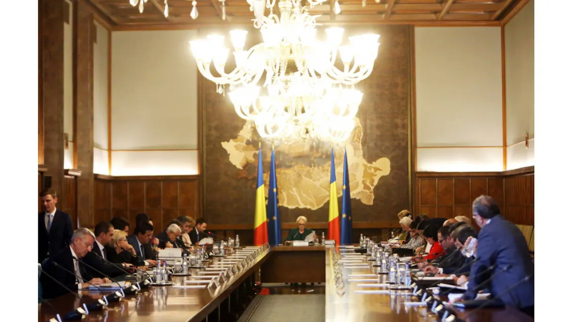 Datoria externă totală a României a crescut cu 397 milioane euro în primele trei luni, ajungând la 99,8 miliarde euro