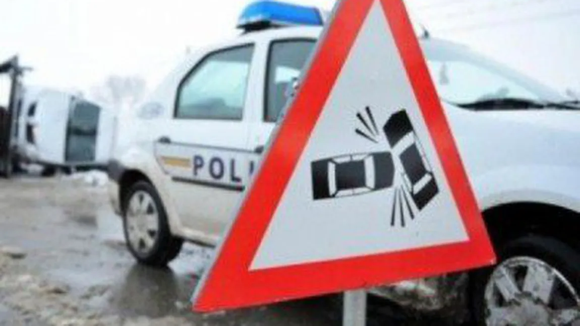 Accident grav pe Valea Oltului. O persoană a decedat, iar alta e grav rănită. Traficul este blocat