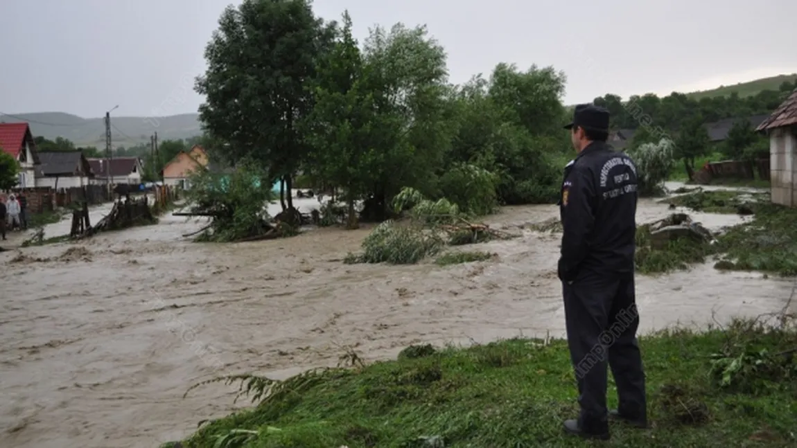 Copilul de 4 ani luat de viitură în Bistriţa a fost găsit mort