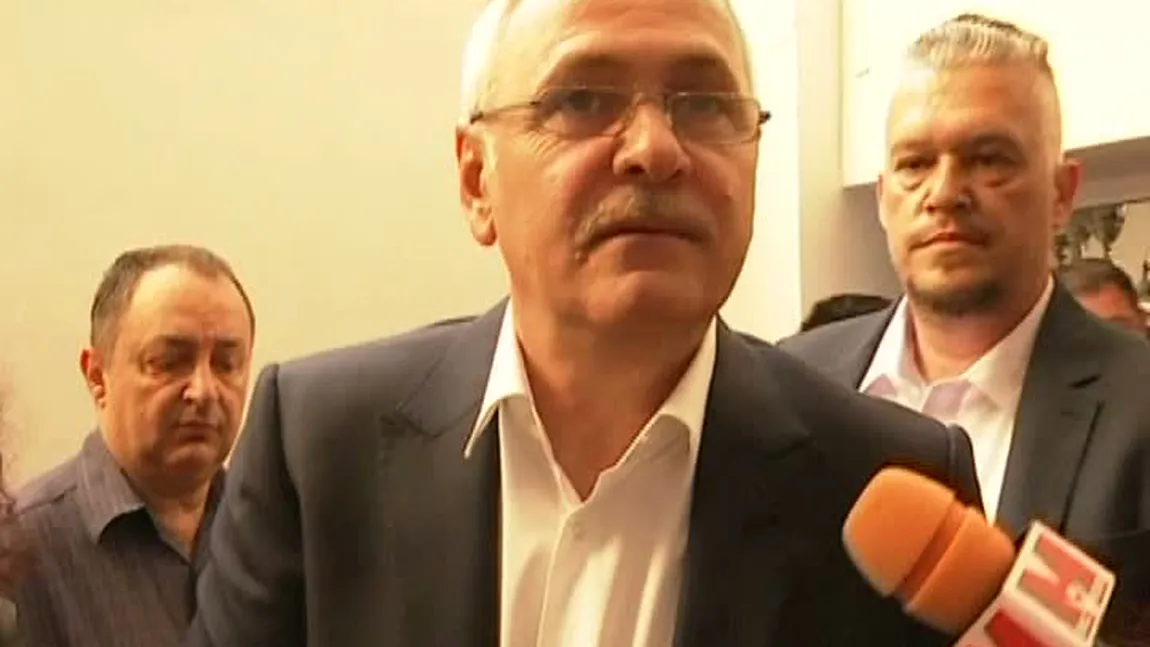 Liviu Dragnea a mers la vot, după ora 19.25, însoţit de gărzi de corp. Şeful PSD a votat şi la referedum