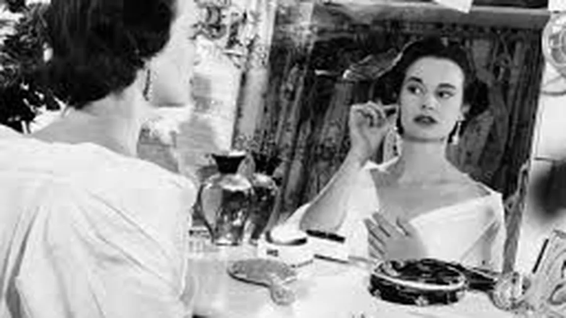 Gloria Vanderbilt, moştenitoarea unei averi importante şi o divă a modei americane, a murit la vârsta de 95 de ani