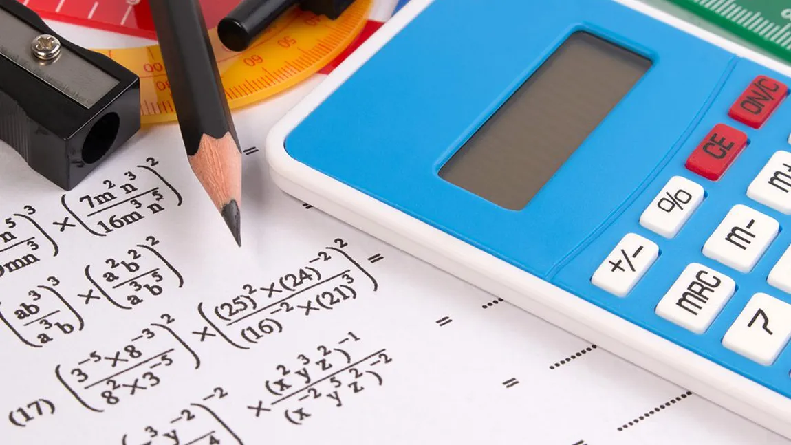 Subiectele la matematica au apărut pe internet, ministrul a anunţat amânarea examenului