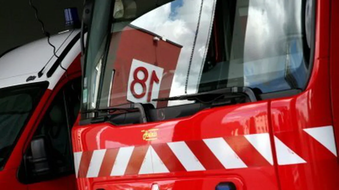Un mort şi trei răniţi grav pe un şantier din Paris. Un eşafodaj de 13 metri s-a surpat pe neaşteptate