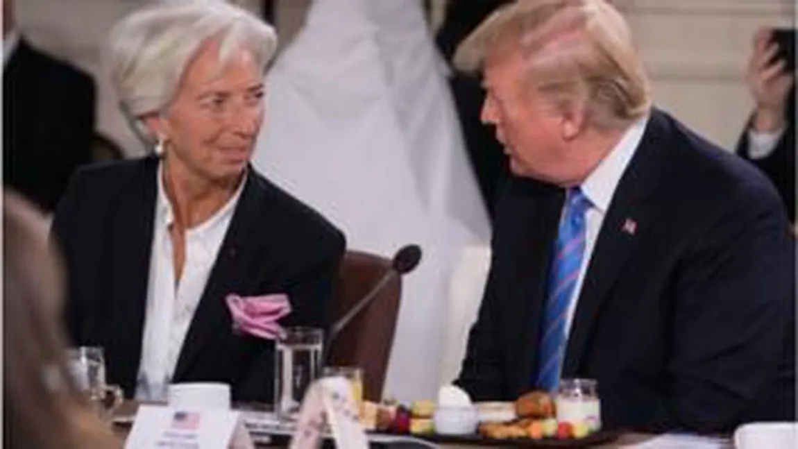 FMI dezvăluie de ce Donald Trump a supraevaluat dolarul
